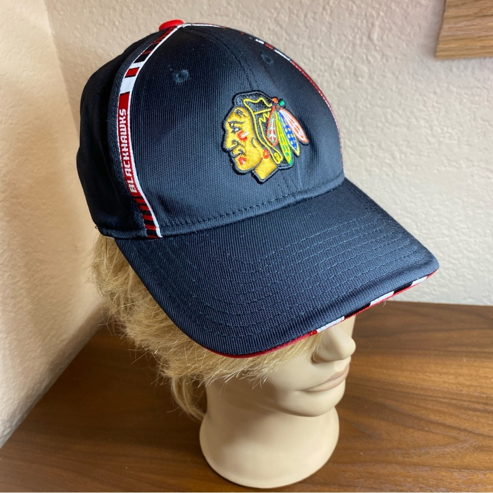 Hawks Reebok Face Off Headwear Chefs Hockey NHL Black Fanatic HAT L Fitmax 70